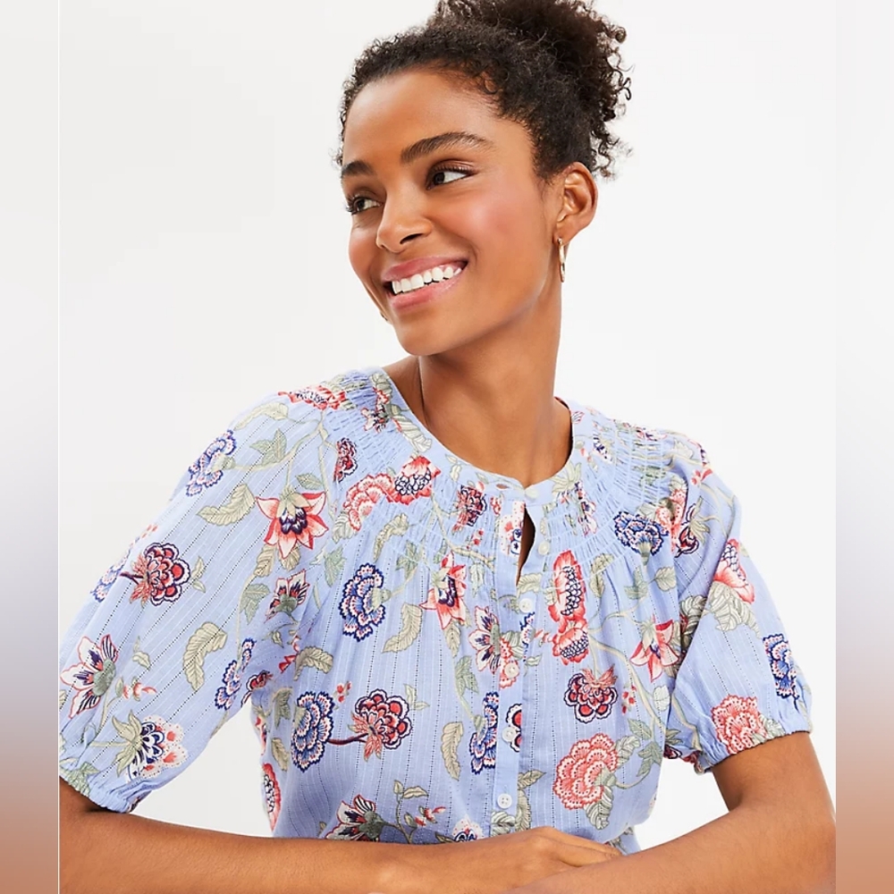 LOFT Floral Smocked Button Top, Sz. MEDIUM - Picture 3 of 9